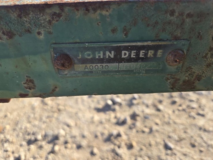 john-deere-30-image-3
