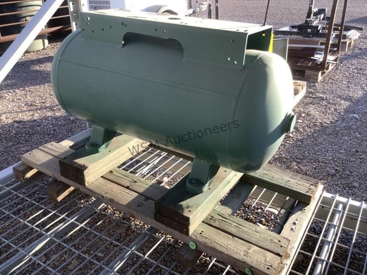 champion-air-tank-image-3