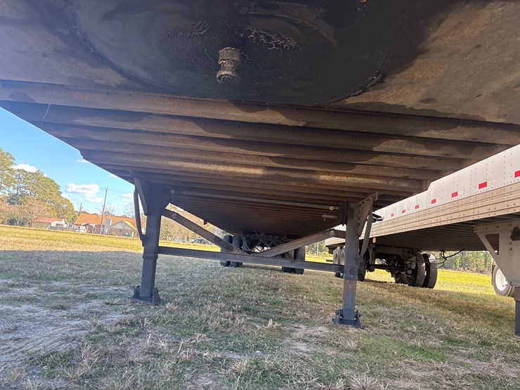 2004-great-dane-van-image-11