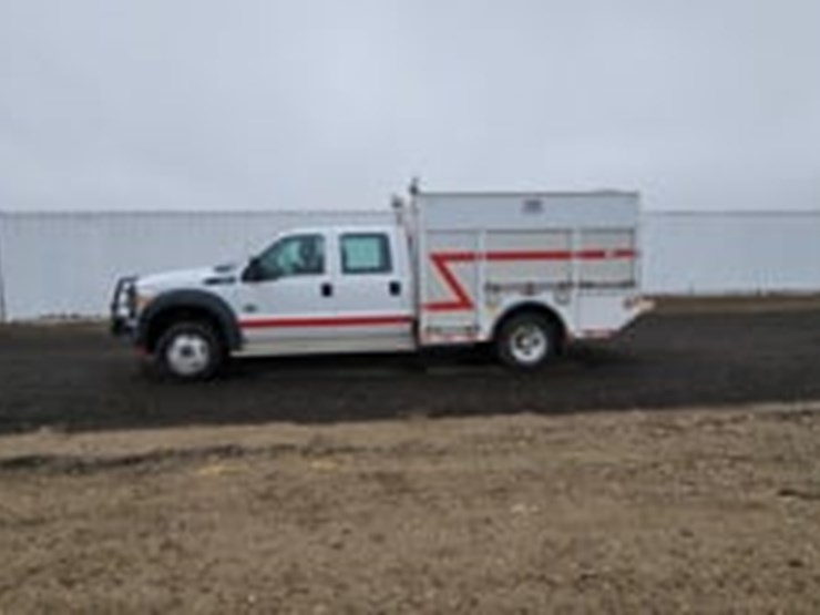 2011-ford-f550-image-5