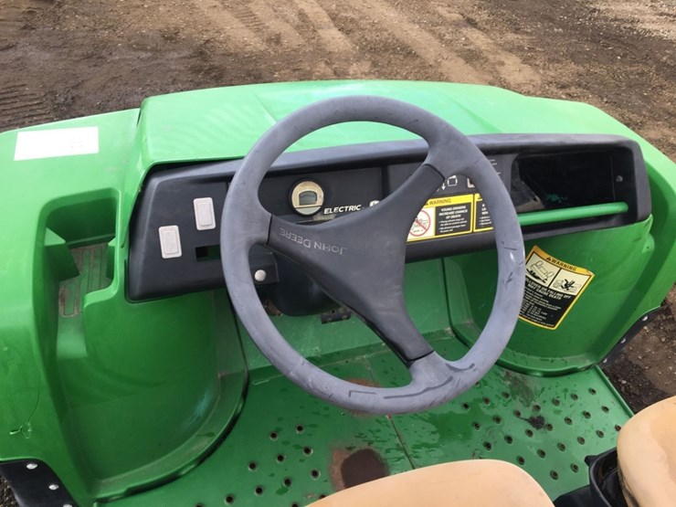 2013-john-deere-gator-image-6