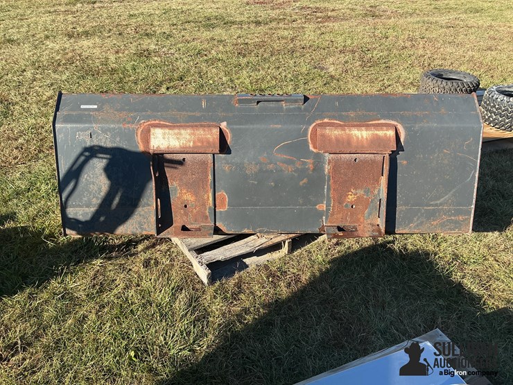 82”-material-bucket-image-6