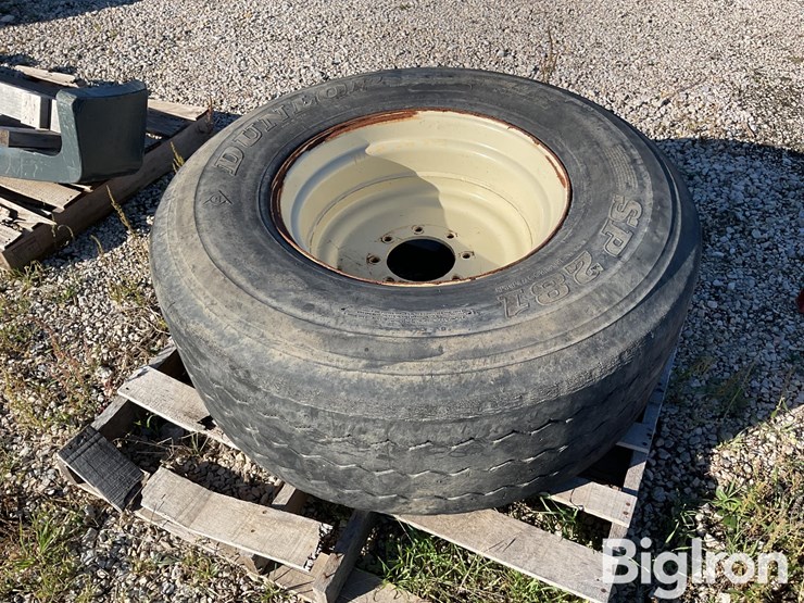 425/65r-22.5-tire-&-rim-image-6