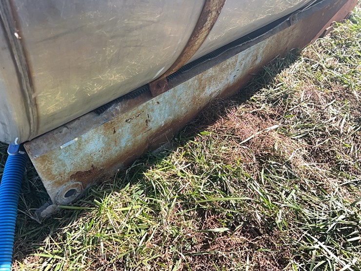 stainless-nurse-tank-image-10