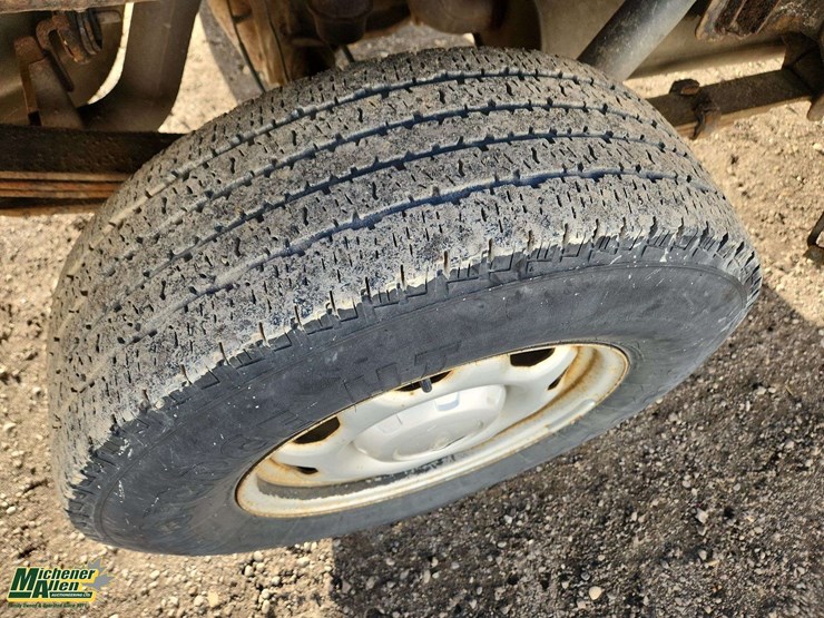 2012-ford-f150-image-28