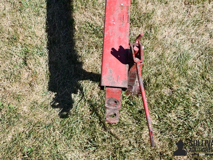 new-holland-144-image-9