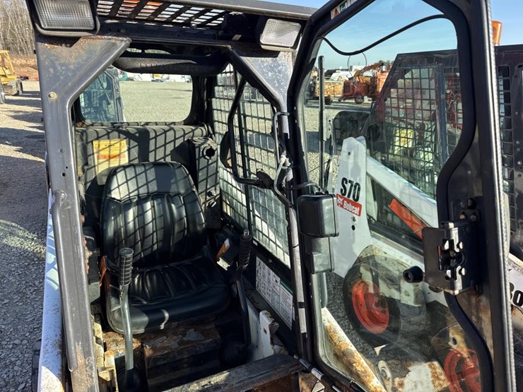 2015-bobcat-s70-image-29