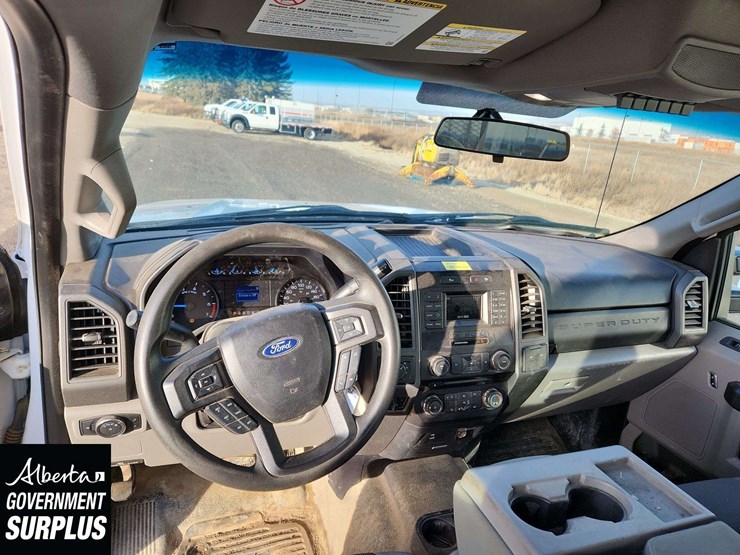 2017-ford-f350-image-16