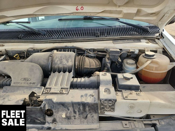 2005-ford-cargo-image-26