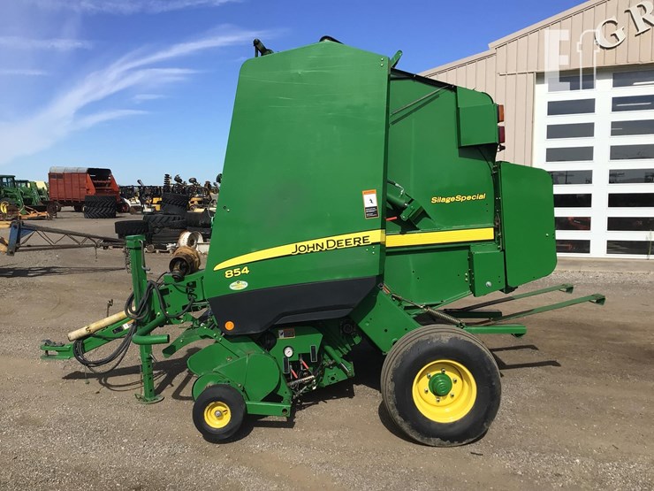 2010-john-deere-854ss-image-2