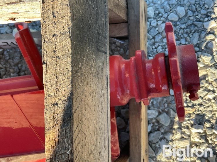 new-holland-519-image-10