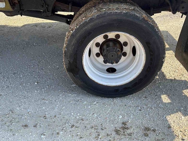 2015-international-flatbed-image-15