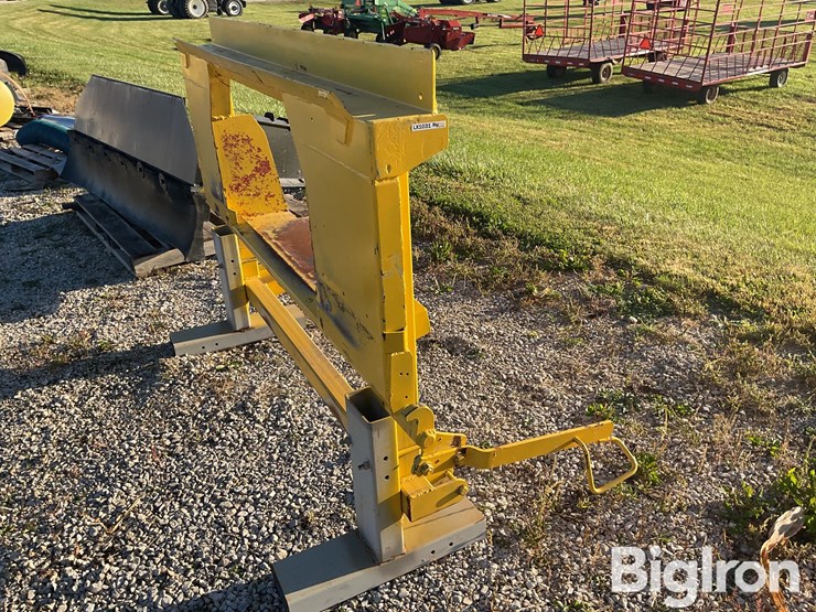 new-holland-corn-head-adapter-plate-image-1