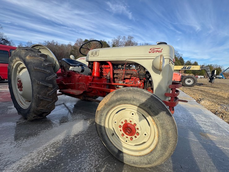 ford-8n-image-4