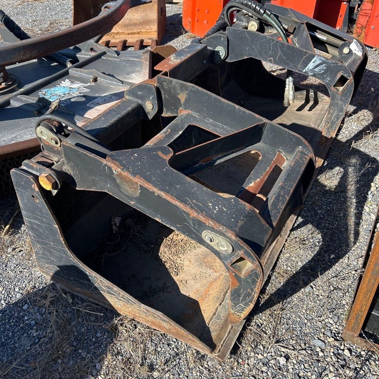 Hydraulic Grapple Bucket Attachment