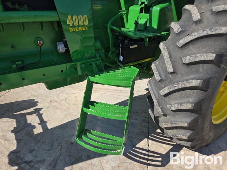 1972-john-deere-4000-image-13