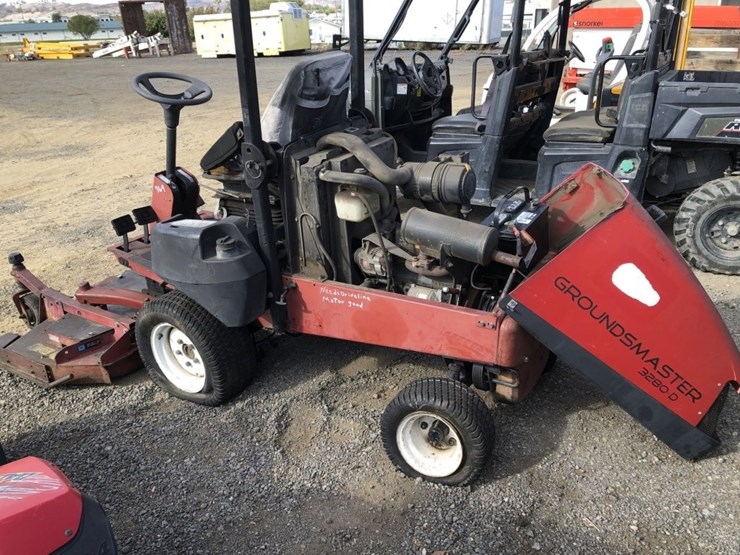 toro-groundsmaster3280d-image-2