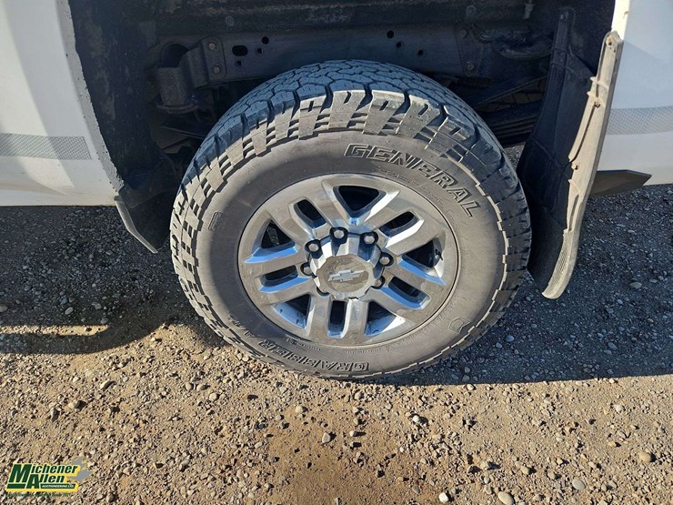 2018-chevrolet-silverado-3500hd-image-7