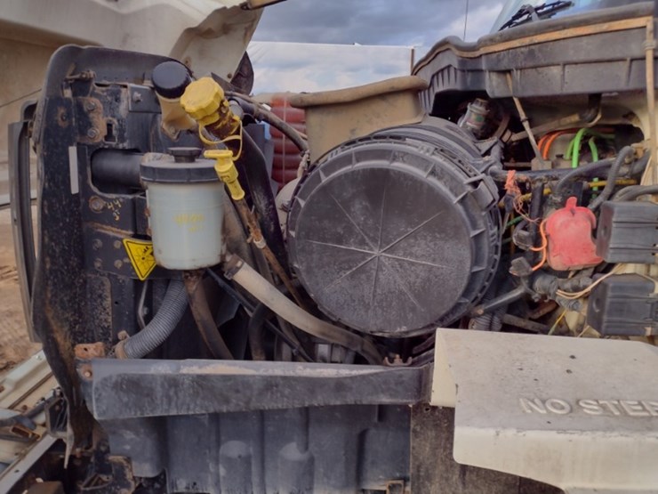 international-10-image-22