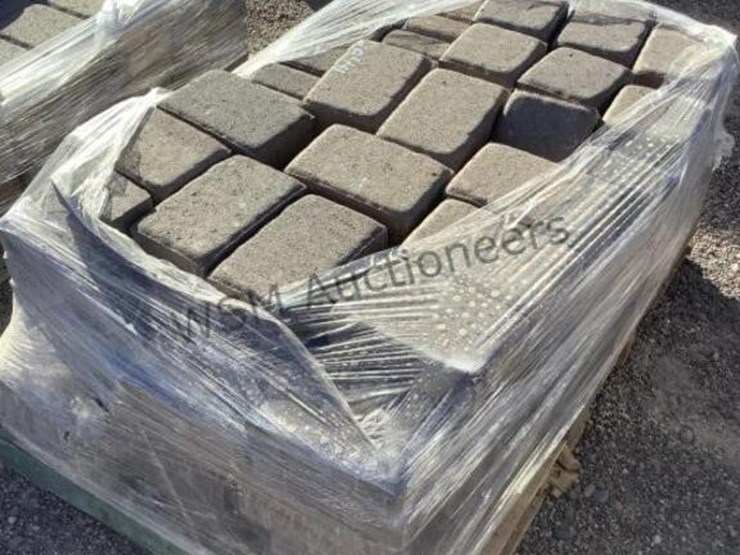 pallet-of-stone-pavers-image-2