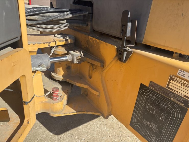 #1341-•-2013-volvo-dd110-roller-image-16