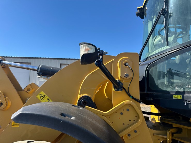 2016-caterpillar-926m-image-29