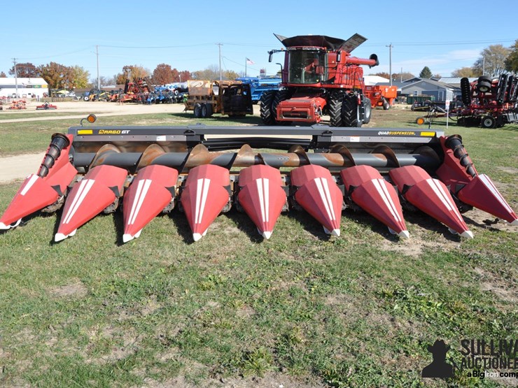 2016-drago-gt-8-30-8r30-corn-head-image-2