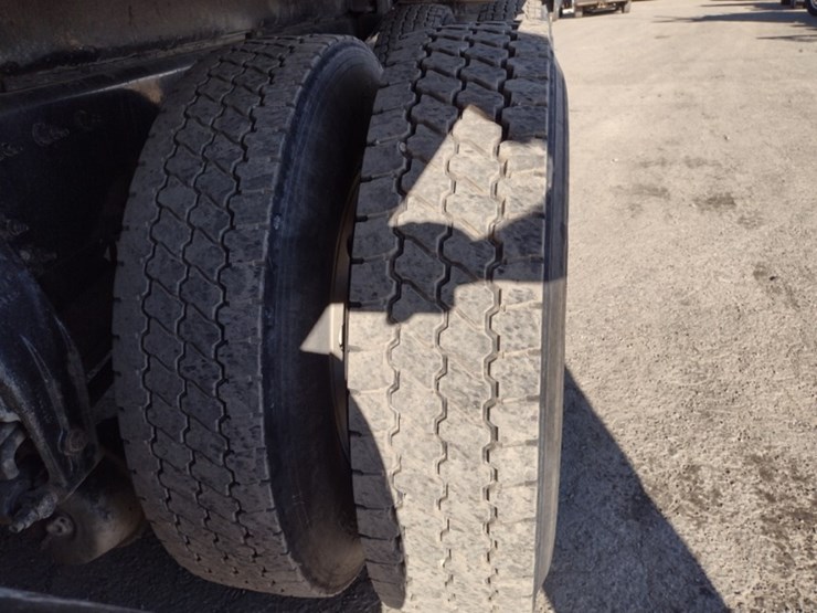 19-peterbilt-water-truck^title^-(qea-4054)-image-31