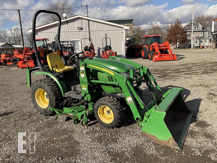 john-deere-2320-image-8