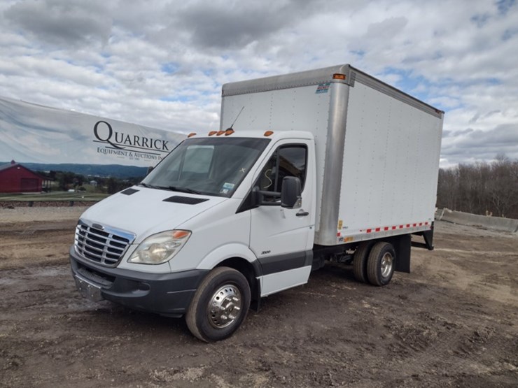 11-freightliner-truck^title^-(qea-4046)-image-22