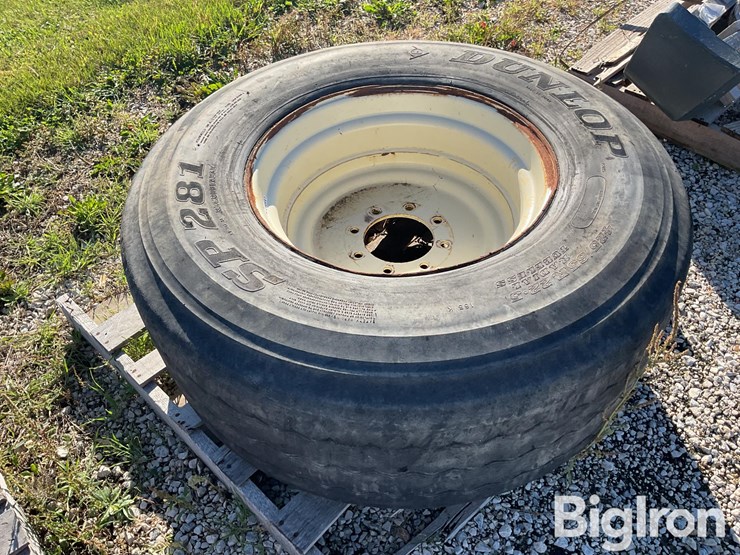 425/65r-22.5-tire-&-rim-image-8