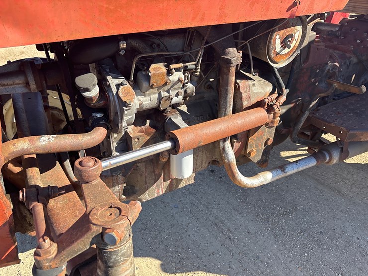 massey-ferguson-245-image-12