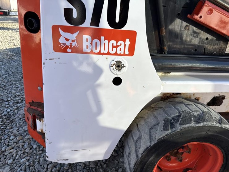 2015-bobcat-s70-image-17