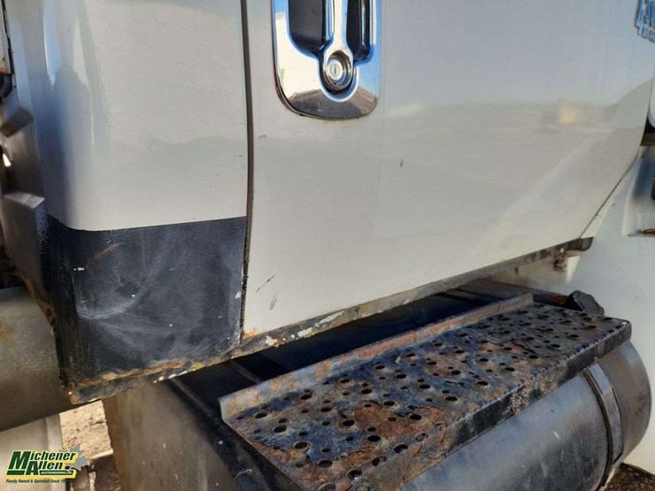 international-durastar-4300-image-30