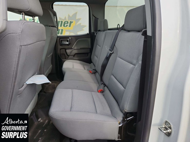 2019-chevrolet-silverado-1500-image-17