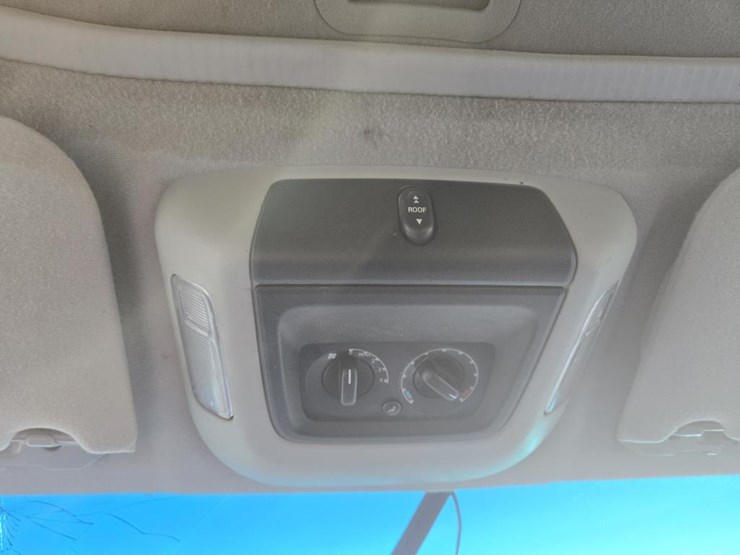 2004-ford-expedition-image-13