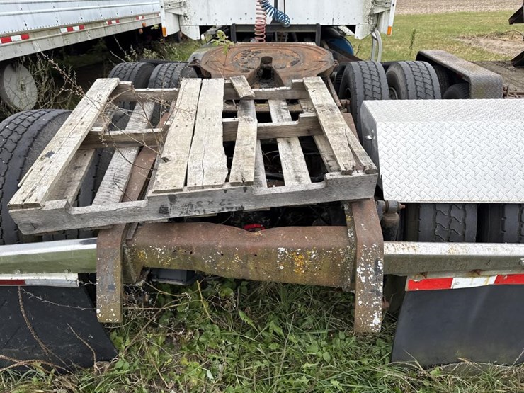 #3157-•-western-star-parts-sleeper-truck-image-25