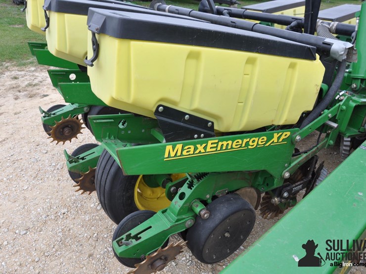 2009-john-deere-1760-image-12