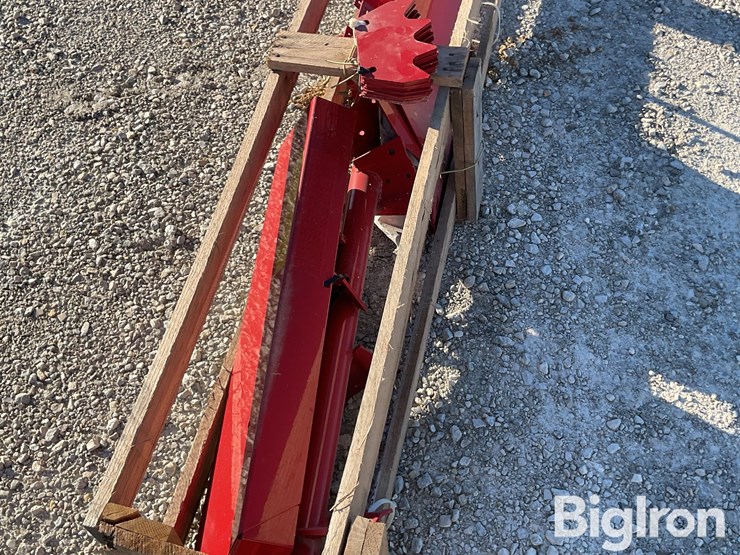 new-holland-519-image-4