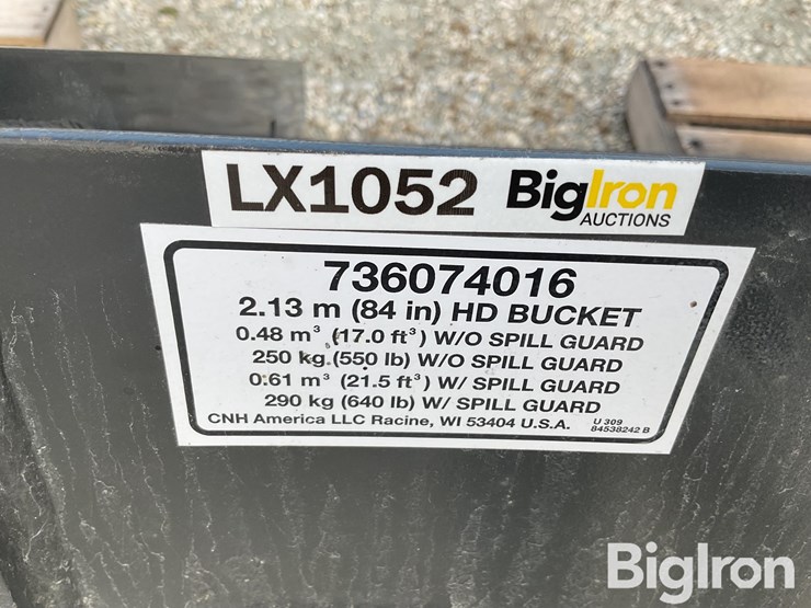 case-new-holland-material-bucket-image-9