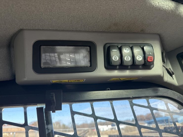 2017-caterpillar-289d-image-48