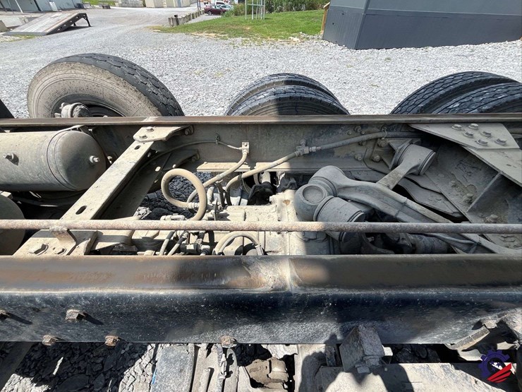 2016-kenworth-t880-image-88