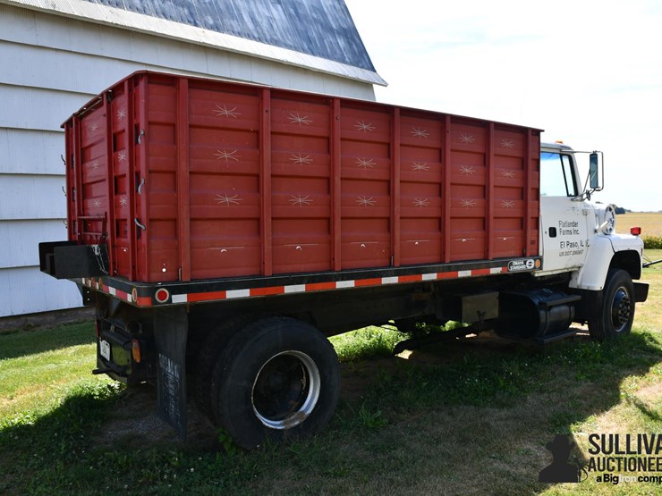 1991-ford-ln7000-image-5