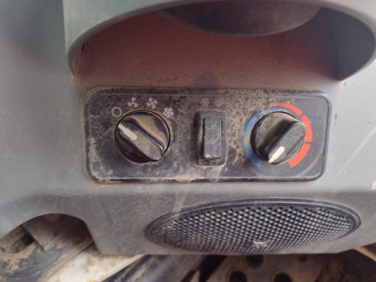 22-bobcat-t770-image-12