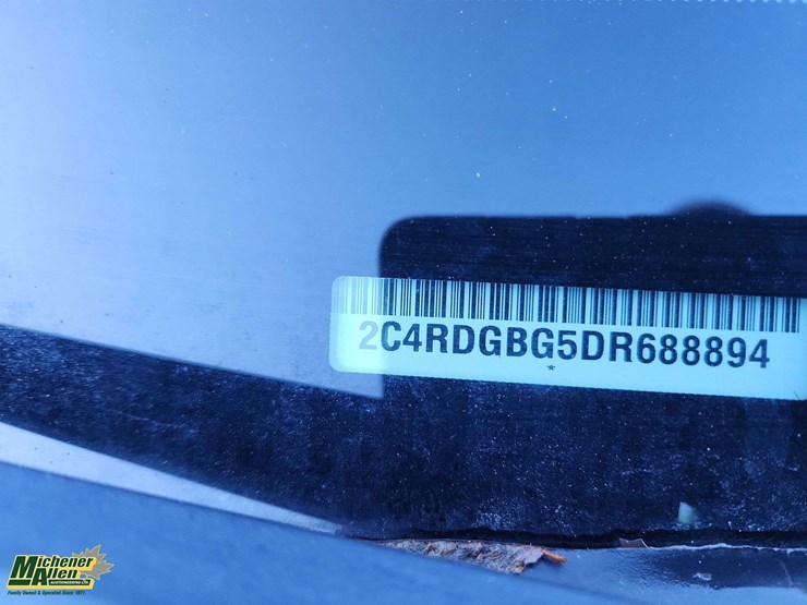 2013-dodge-grand-caravan-image-30