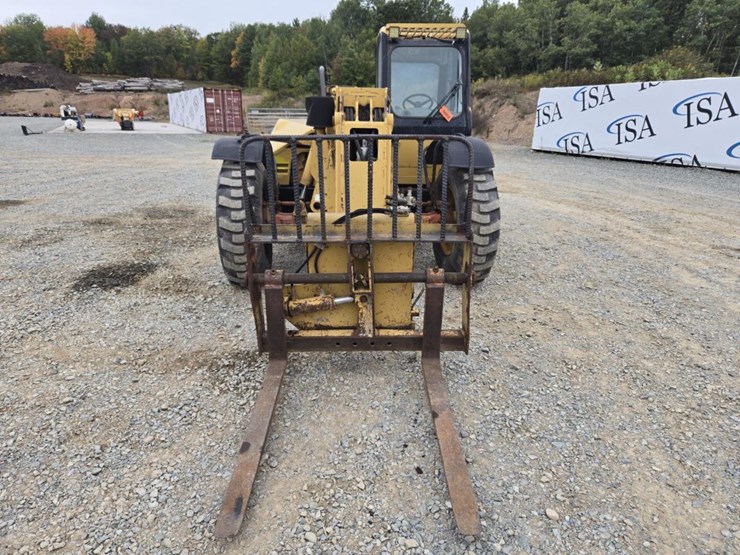 caterpillar-th83-image-8