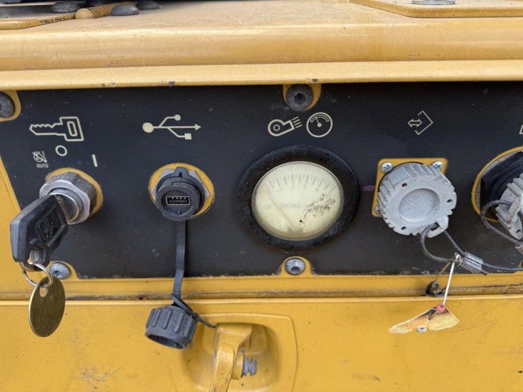 caterpillar-ap-1055f-image-57