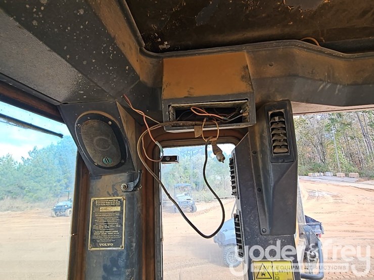 2002-volvo-g720-vhp-image-30