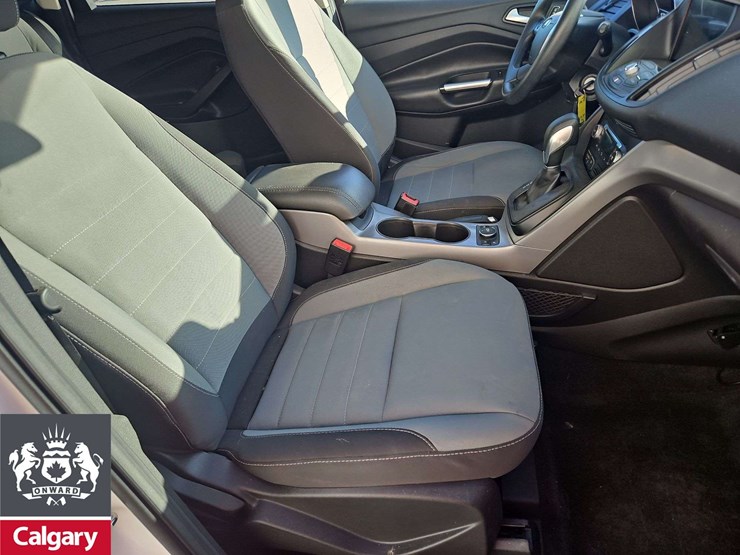 2016-ford-escape-image-11