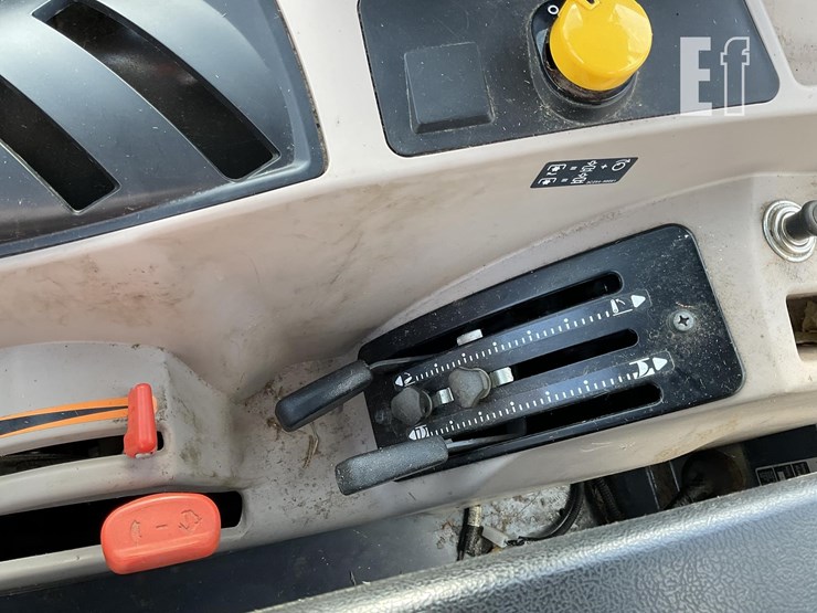 2016-kubota-m7060hdc-image-18